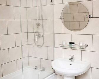 The Crewe Arms Hotel - Crewe - Koupelna
