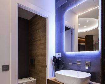 Vitium Urban Suites - Madryt - Łazienka