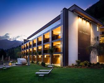 Hotel Bad Fallenbach - San Leonardo in Passiria - Building