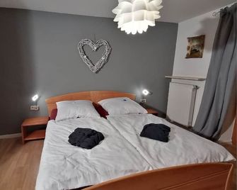 Komfort Feriendomizil Jakobi - Dietfurt - Camera da letto
