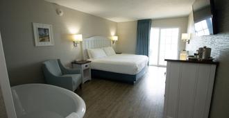 The Baywatch Resort - Traverse City - Bedroom