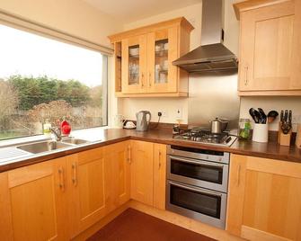 Open Golf 2025 Message me for info Ideal for scenery, golf, beach, GOT - Portstewart - Kitchen