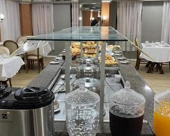 Fast 10 City Hotel - פורטו אלגרה - בופה