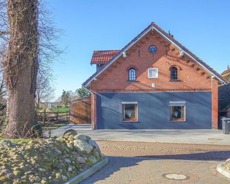 Amazing Apartment In Loxstedt With Wifi - Loxstedt - Edificio