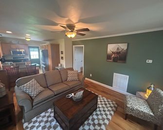 Mountain Cove Farms Resort - Chickamauga - Sala de estar