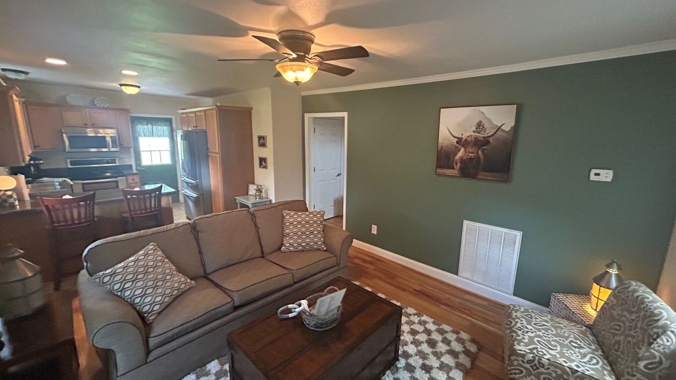 Mountain Cove Farms Resort