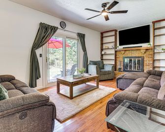 Shop, Golf & Explore: Home 14 Mi to Columbus! - Pickerington - Wohnzimmer