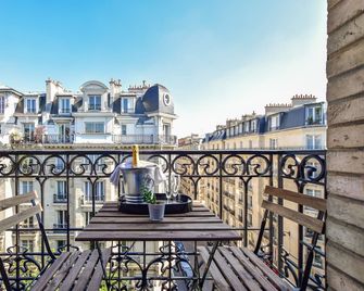 Hotel Montcalm - Paris - Balcony