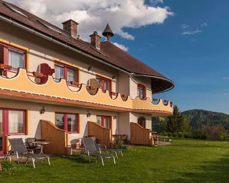 Bionest I earth building apartment - Biolandhaus Arche - Eberstein - Edificio