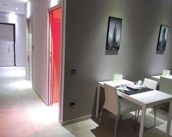 Brain Rooms & Suite - Pagani - Lobby