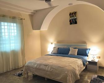 Serene apartment with AC in Tema - Tema - Chambre