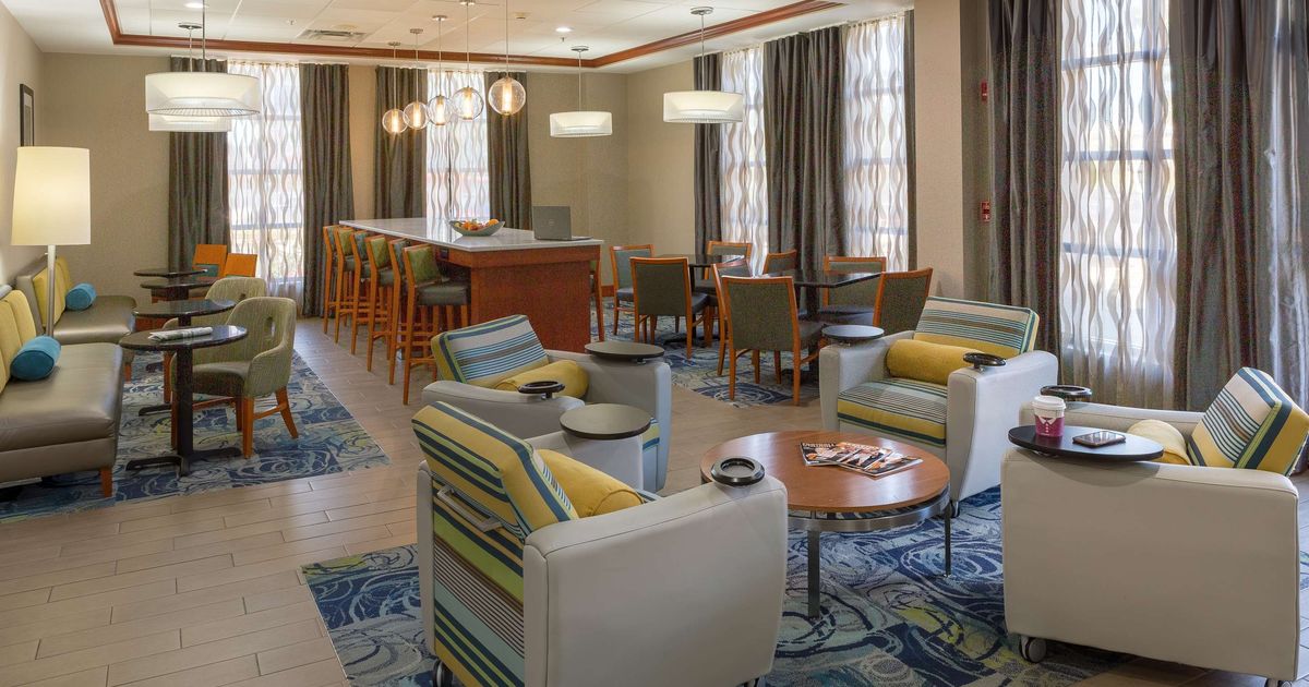 Hampton Inn & Suites KnoxvilleDowntown à partir de 118 €. Hôtels à