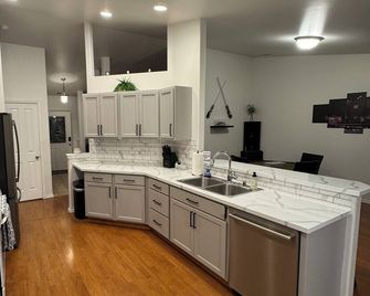 Charming Ellensburg Getaway - Ellensburg - Cocina