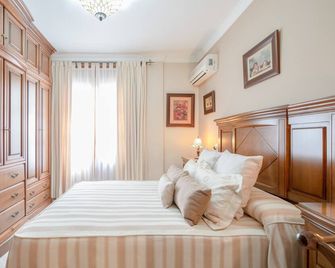 Apartamento calle Purgatorio Centro - Antequera - Habitación