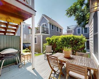 Sunset Serenade - Provincetown - Patio