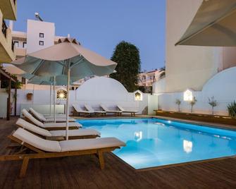 Atlantis Hotel - Karpathos - Zwembad