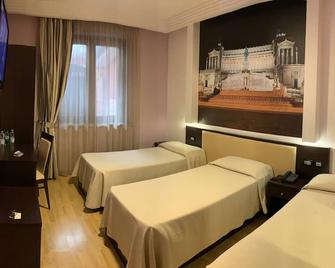 Hotel Star - Monterotondo - Bedroom