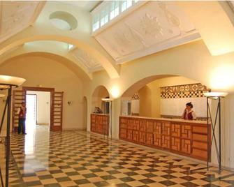 Hotel Eldorador Ksar Rouge - Tozeur - Front desk