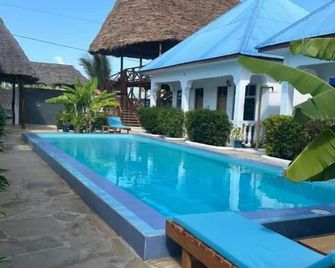 Aroya Boutique Hotel - Jambiani - Piscina