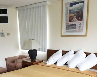 Village Motel - Ellenville - Bedroom