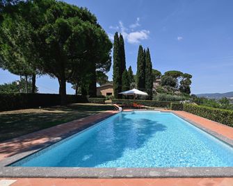 Fully equipped big farm with BBQ, pool & sauna | Pets allowed - Magliano Sabina - Piscina