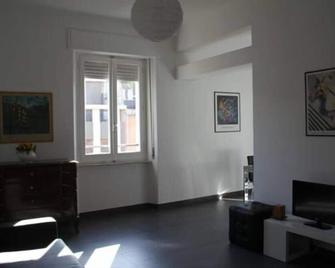 Ca de Ross - cagliari center apt - Cagliari - Sala de estar