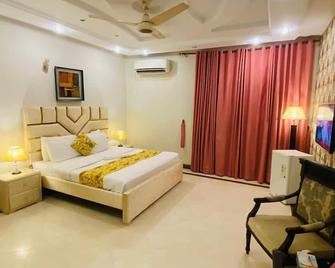Harvey's Guest House - Islamabad - Bedroom