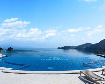 Le Grand Bleu - Yeosu - Piscina
