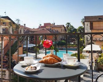 Hotel Cannero Lakeside Resort - Cannero Riviera - Balkon