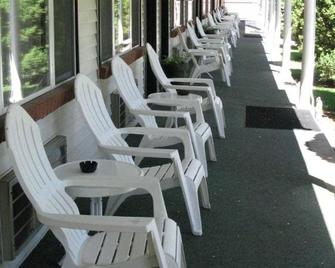 Hanging Lake Inn - Glenwood Springs - Patio