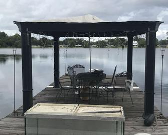 Lake Front Suite -Close to all Attractions - Apopka - Patio