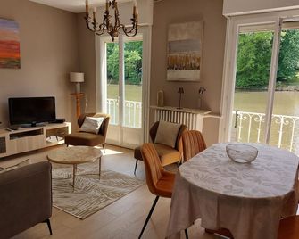 Villa Catherine - Olivet - Salle à manger