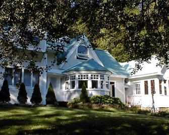 Mountain Valley Retreat - Killington - Building