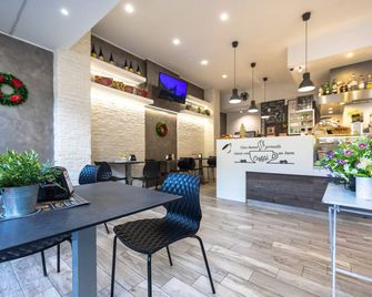 L'imperiale Romatrastevere - רומא - דלפק קבלה