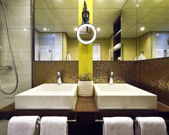 Mercure Hotel Groningen Martiniplaza - חרונינגן - חדר שינה