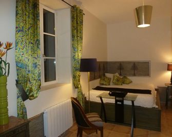 Lyon Faubourg - Saint Priest - Saint-Priest