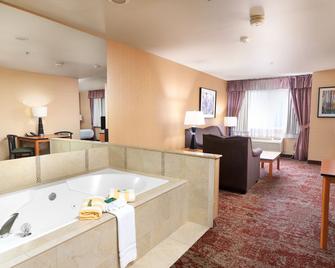 Crystal Inn Hotel & Suites - Midvalley - Murray - Bedroom