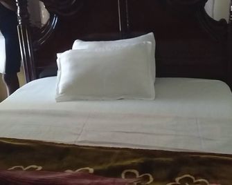 Mango Cottages & Recreation Center - Kampala - Bedroom