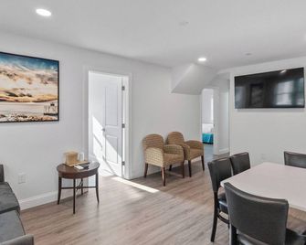 Safari Apartments - Ocean City - Dining room