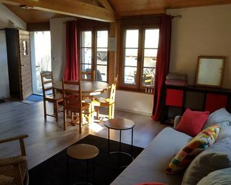 'Les Échalas' Charmante maison au coeur du Lavaux, Cully - Bourg-en-Lavaux - Living room