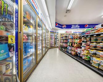 King City Motel By OYO Pasco - Pasco - Shop