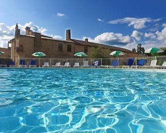 Vvf Chateau Sur La Vienne Lac De Vassivi - Nedde