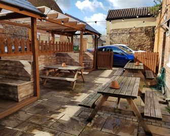 The Westgate - Bury St. Edmunds - Uteplats