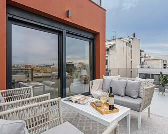 Sanders Port Piraeus - Piraeus - Balcony