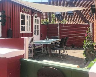 4 Person Holiday Home in Aeroskobing - Ærøskøbing - Patio