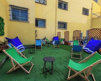 Safestay Naples Materdei - Napoli - Patio