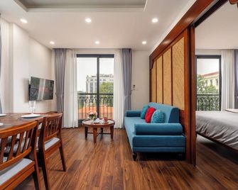 Evelyn Indochine Chic in Central Hanoi - Hanoi - Living room