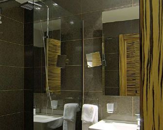 Europe Hotel - Sarajevo - Soverom