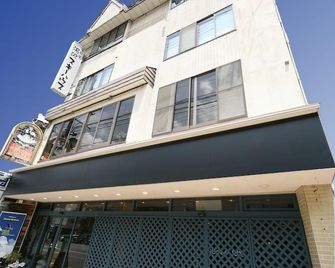 Yuzawa Ski House - Yuzawa - Building