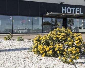 Hotel As Torrent - Torrent - Building